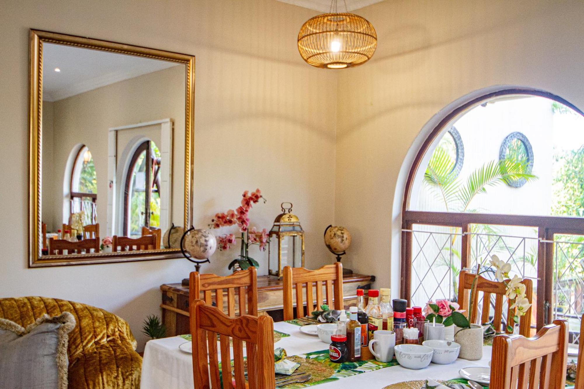 La Loggia Bed And Breakfast Durban Exterior photo