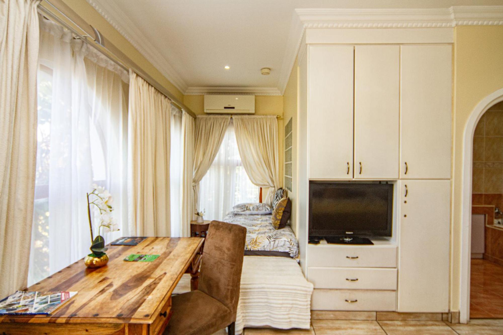 La Loggia Bed And Breakfast Durban Exterior photo